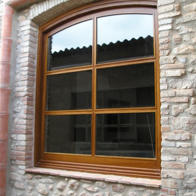 Ventana con mosquitera